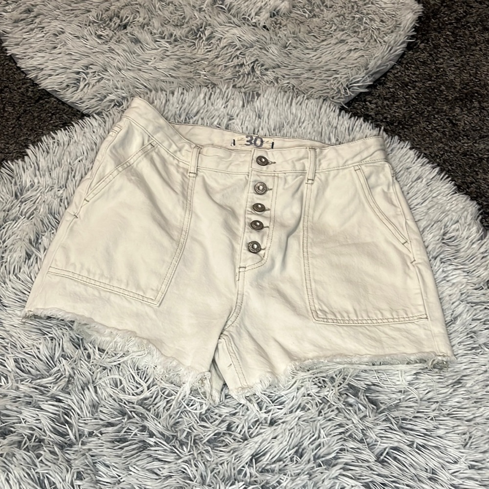 We the free white cut off jean shorts size 30